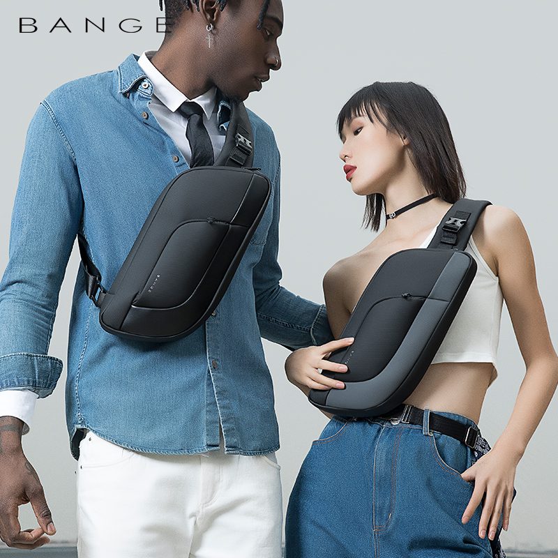 Geanta crossbody unisex, din poliester este rezistenta la stropi, trident superior pentru umbrela sticla, inel retractabil pentru chei, BANGE BG7312