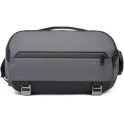 Geanta crossbody, tip rucsac unisex, din poliester este rezistenta la stropi, spate moale captusit cu buzunar antifurt, bareta cu trident si inel retractabil pentru chei, BANGE BG7322